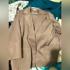 ❤️Vintage tan / beige blazer. Mint condition/ chic